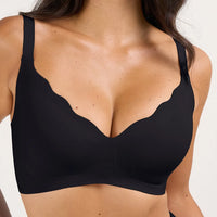 Shaping Wireless Scalloped Jelly Bra | Midnight